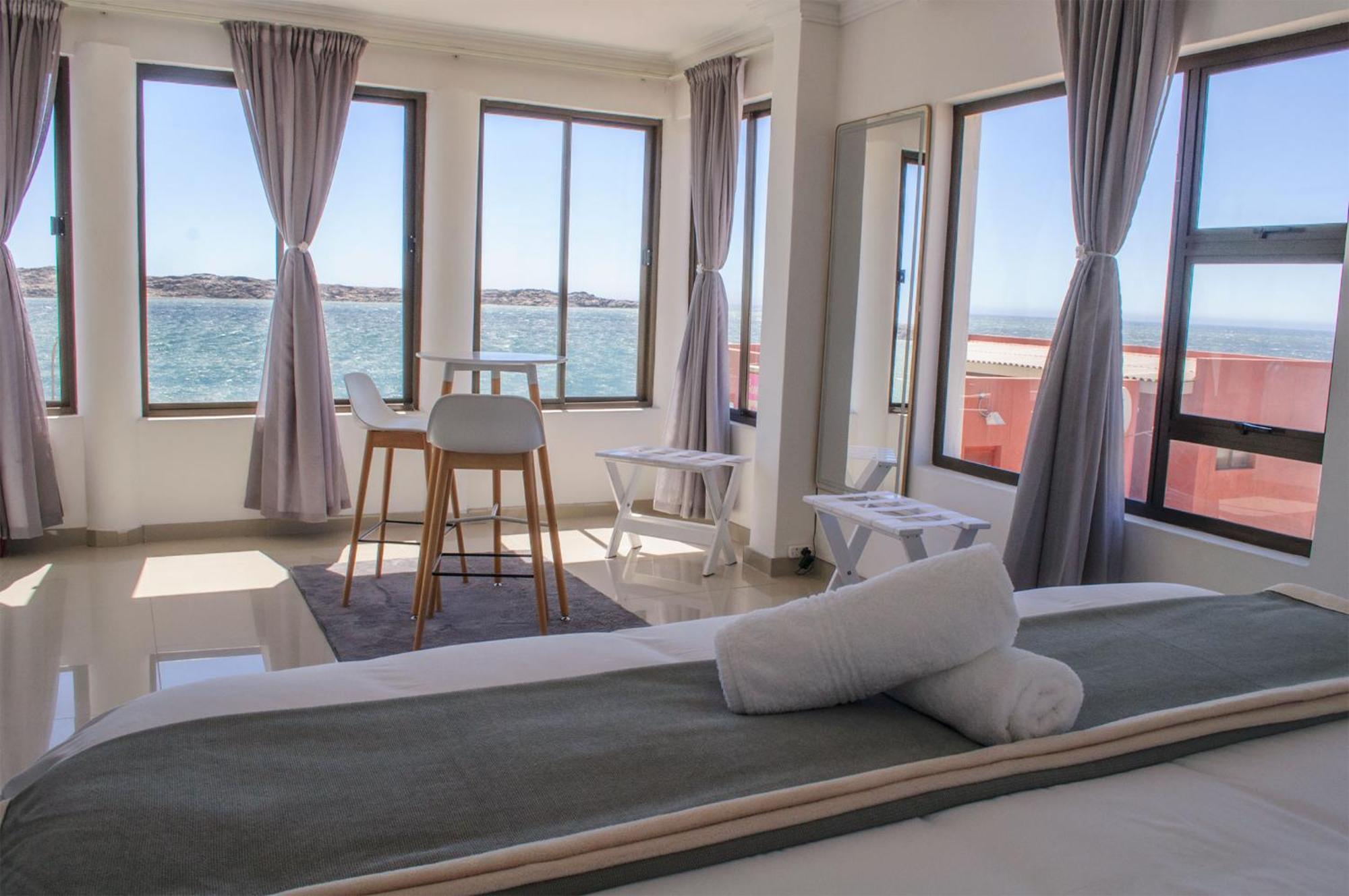 Shark Island Guesthouse Lüderitz Eksteriør billede