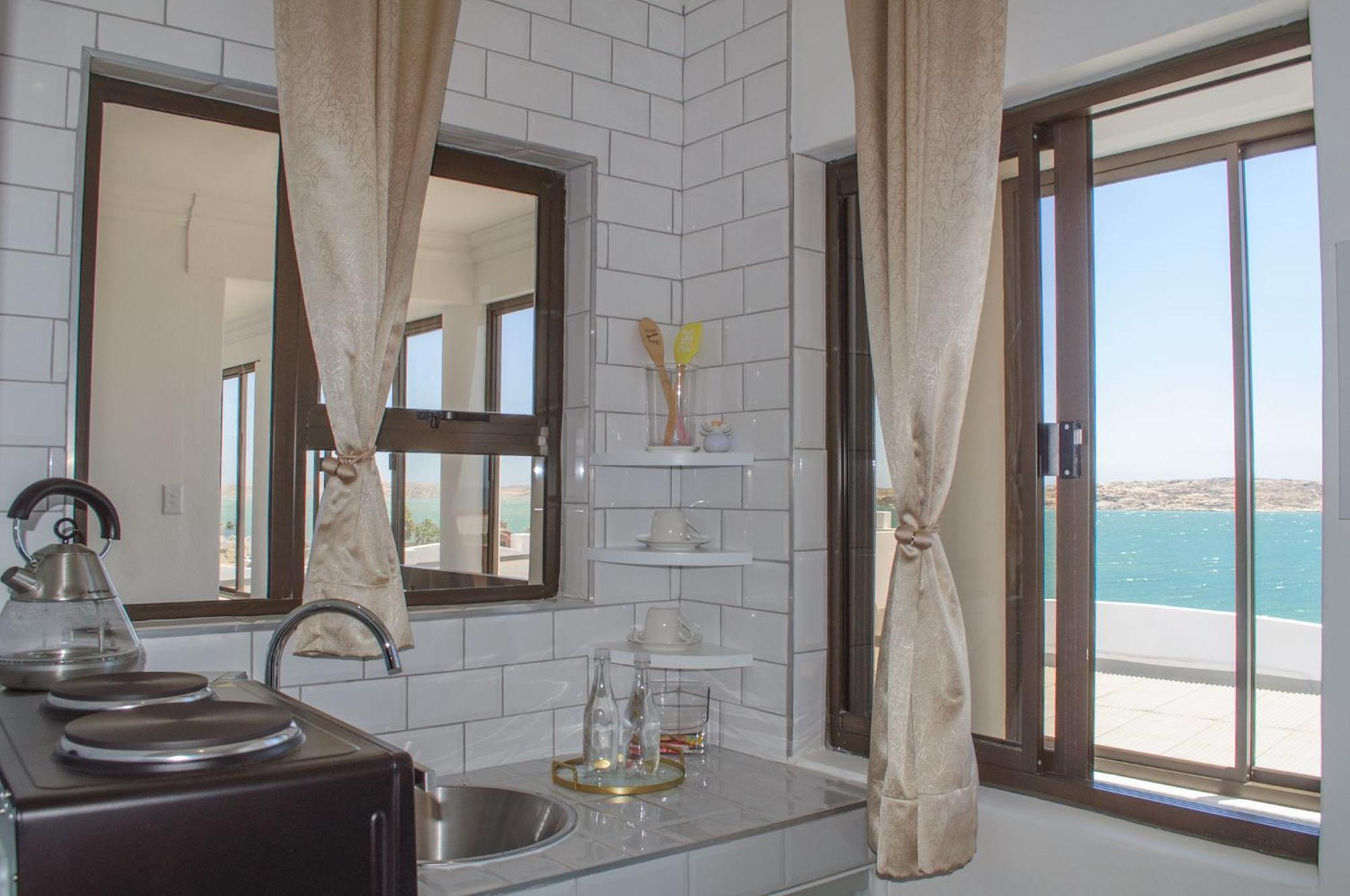 Shark Island Guesthouse Lüderitz Eksteriør billede