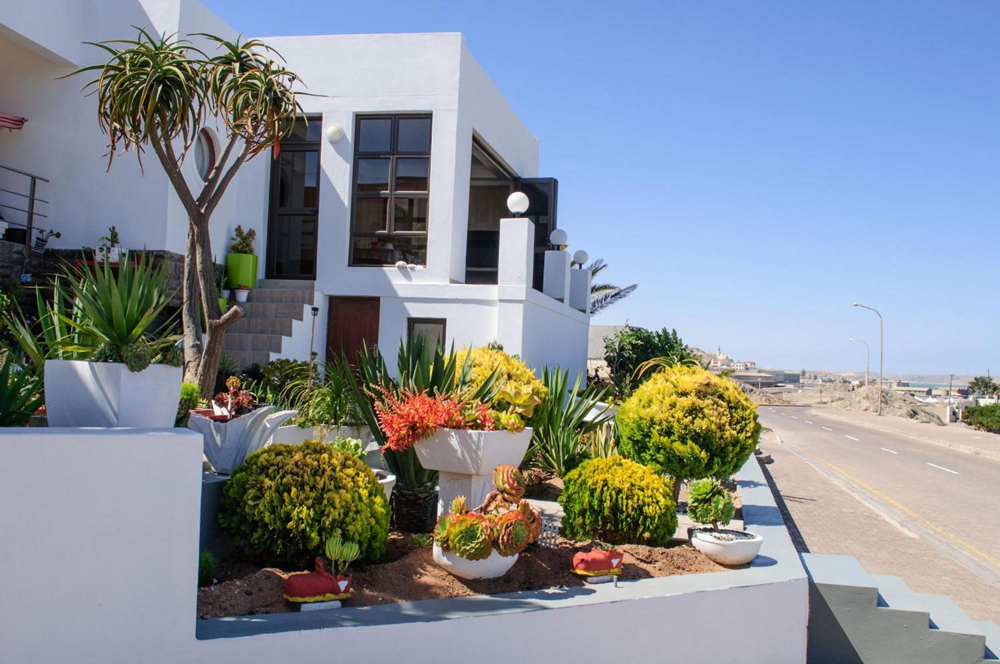 Shark Island Guesthouse Lüderitz Eksteriør billede