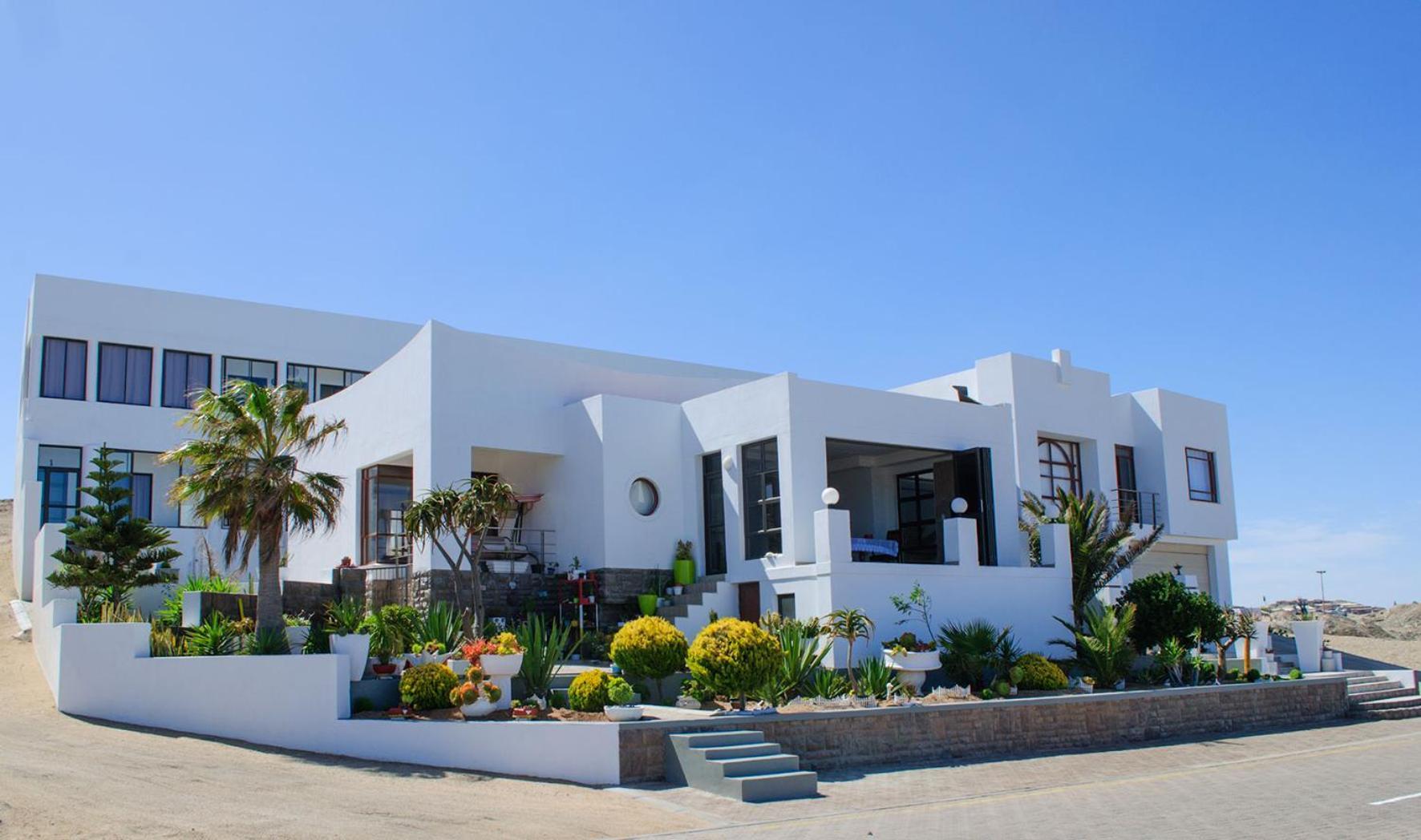 Shark Island Guesthouse Lüderitz Eksteriør billede